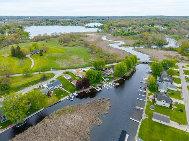 380 Lane 852 Snow Lake, Fremont, IN 46737