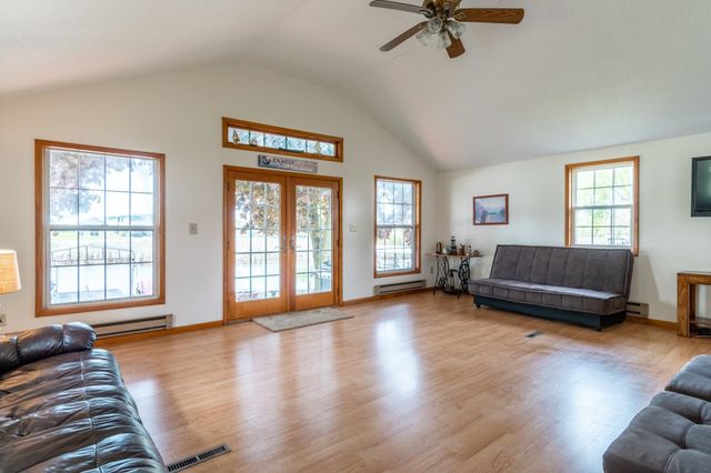 380 Lane 852 Snow Lake, Fremont, IN 46737