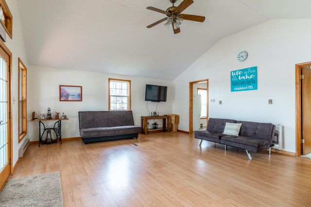 380 Lane 852 Snow Lake, Fremont, IN 46737
