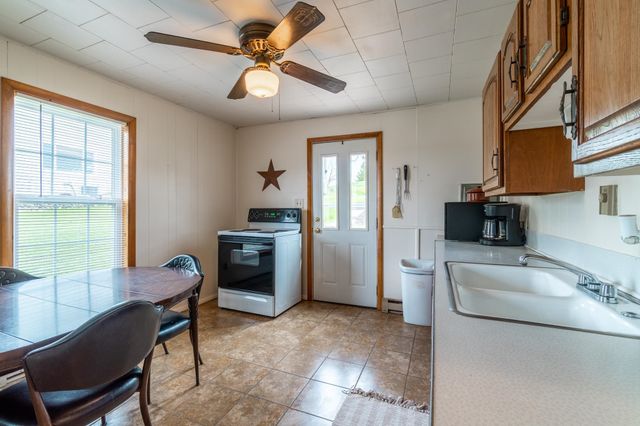 380 Lane 852 Snow Lake, Fremont, IN 46737