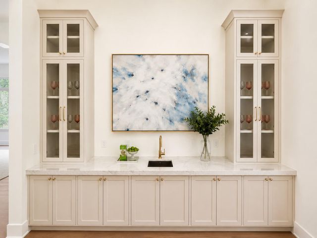 2325 Wroxton Road, Houston, TX 77005