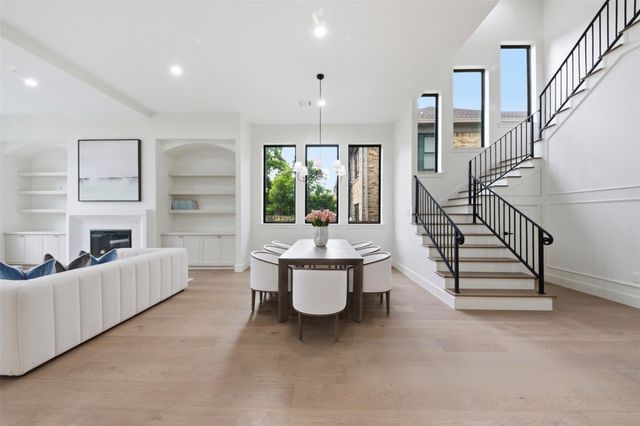 2325 Wroxton Road, Houston, TX 77005