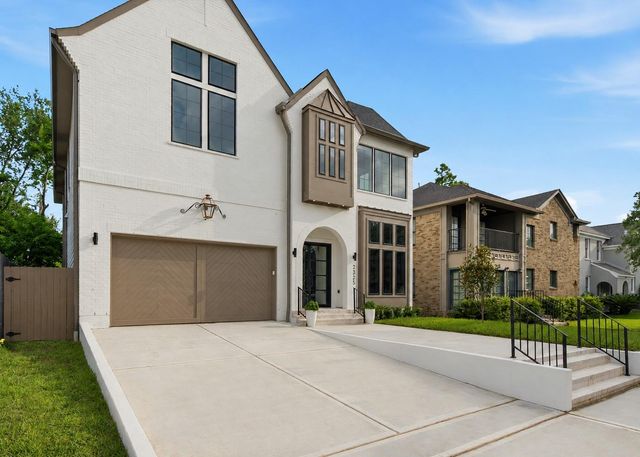 2325 Wroxton Road, Houston, TX 77005