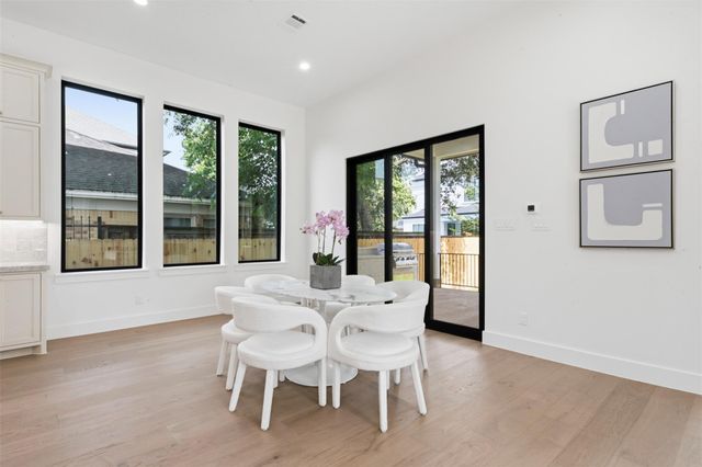 2325 Wroxton Road, Houston, TX 77005
