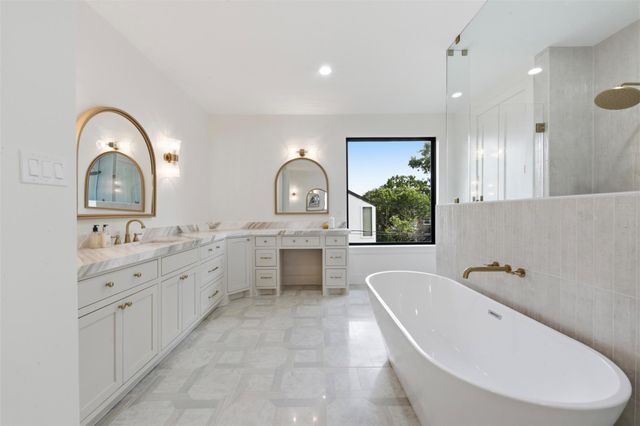2325 Wroxton Road, Houston, TX 77005