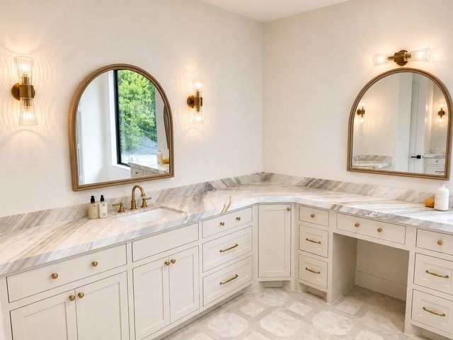 2325 Wroxton Road, Houston, TX 77005