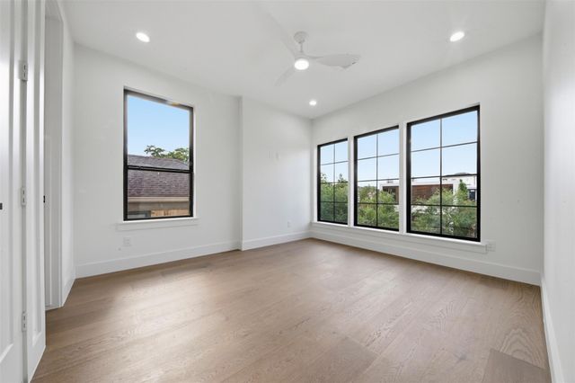2325 Wroxton Road, Houston, TX 77005