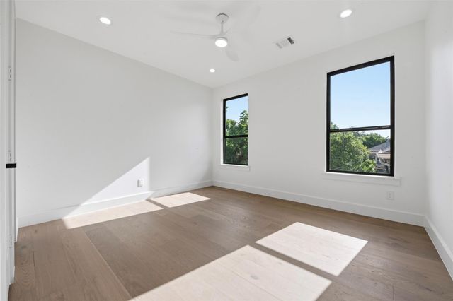 2325 Wroxton Road, Houston, TX 77005