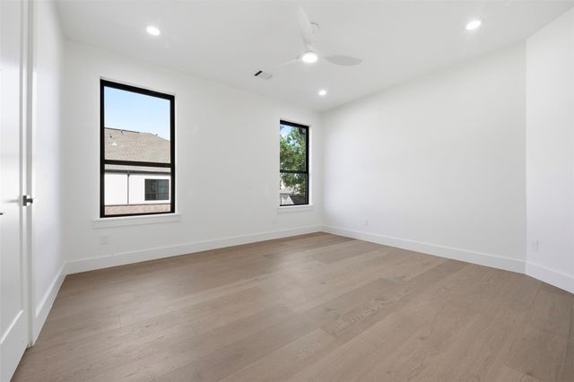 2325 Wroxton Road, Houston, TX 77005