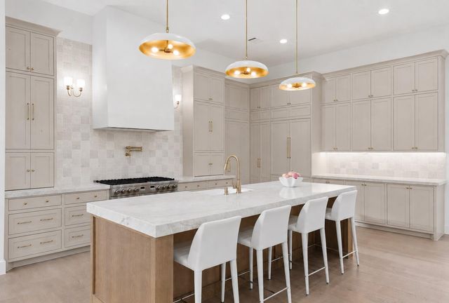 2325 Wroxton Road, Houston, TX 77005