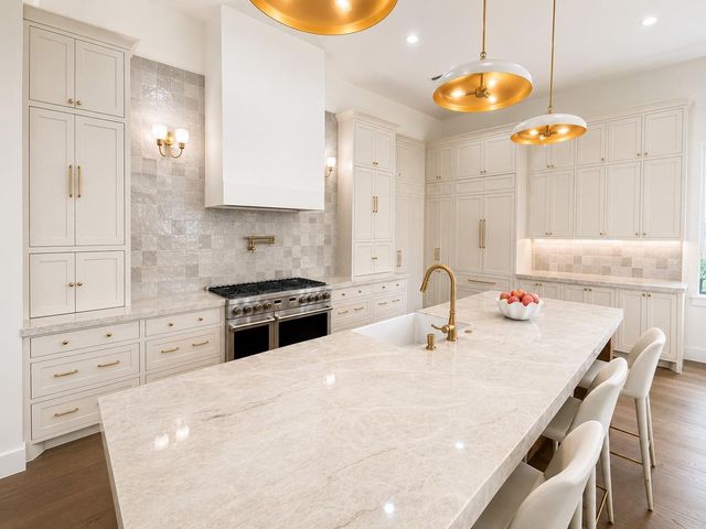 2325 Wroxton Road, Houston, TX 77005