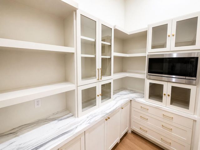 2325 Wroxton Road, Houston, TX 77005