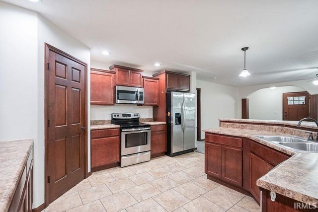 508 S Penn Street, Fairmount, IN 46928
