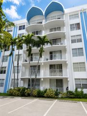 484 NW 165TH ST Street A-609, Miami, FL 33169
