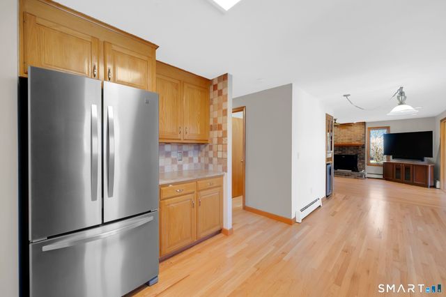 194 Lisa Drive, South Windsor, CT 06074