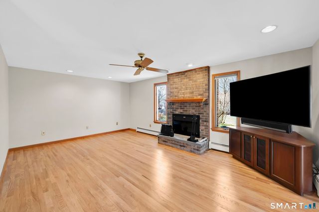 194 Lisa Drive, South Windsor, CT 06074