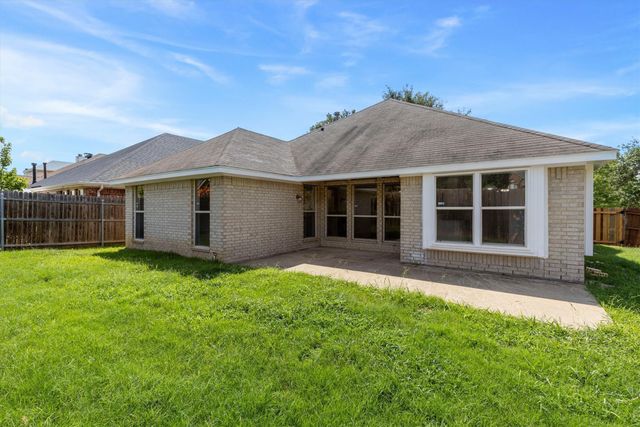 12601 Red Cedar Drive, Euless, TX 76040