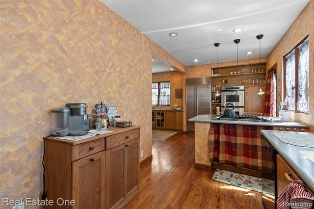 939 S Highland Street, Dearborn, MI 48124
