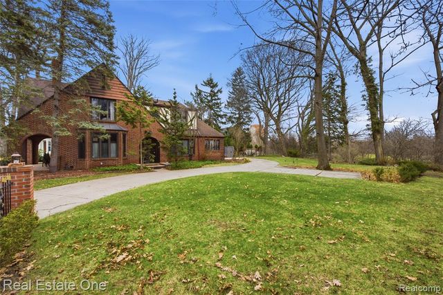 939 S Highland Street, Dearborn, MI 48124