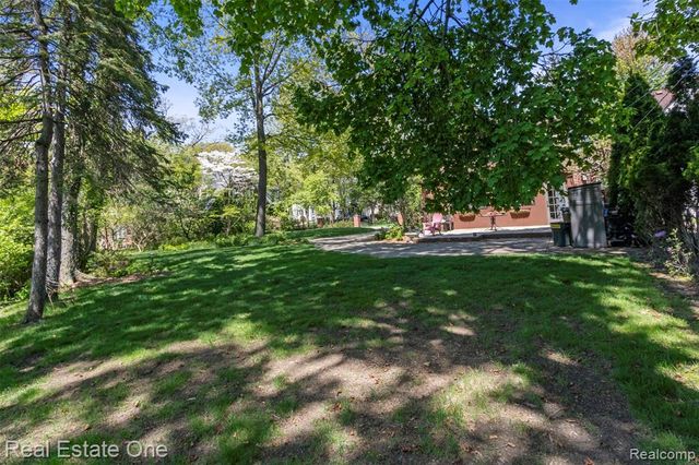 939 S Highland Street, Dearborn, MI 48124
