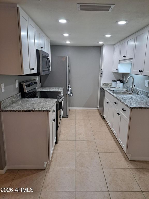 13264 W COUNTRYSIDE Drive, Sun City West, AZ 85375 — photo 4