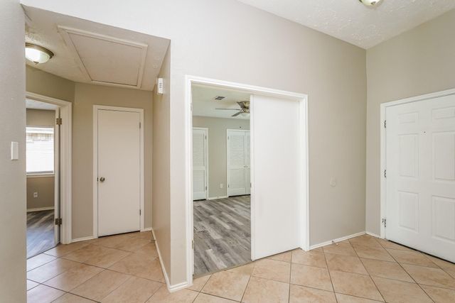 7038 Villa Del Sol Drive, Houston, TX 77083