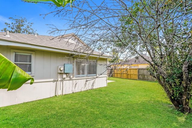 7038 Villa Del Sol Drive, Houston, TX 77083