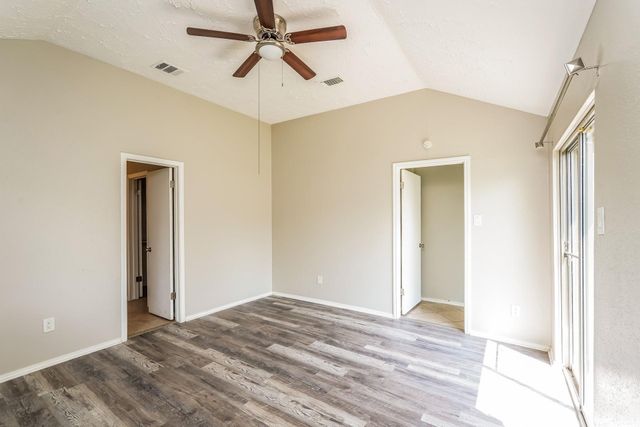 7038 Villa Del Sol Drive, Houston, TX 77083