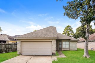 7038 Villa Del Sol Drive, Houston, TX 77083