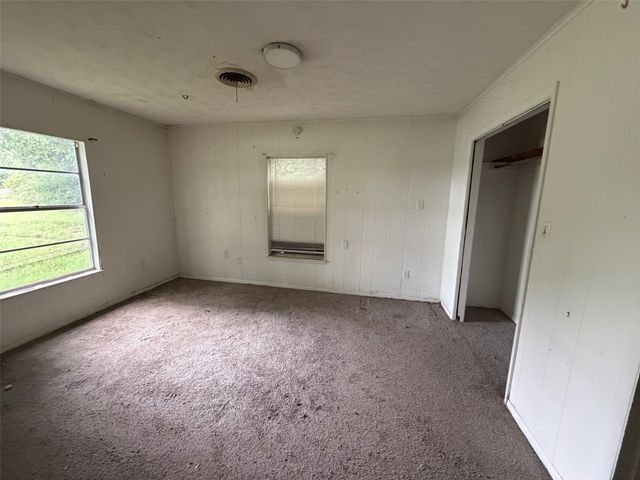 2604 Pinoak Street, Granbury, TX 76048