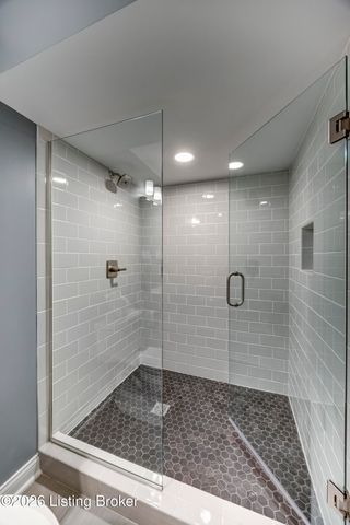 7303 Blakemore Ct, Prospect, KY 40059