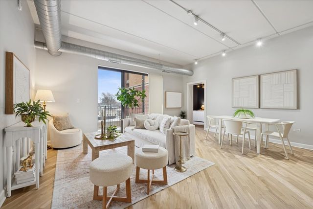3125 W Fullerton Avenue 419, Chicago, IL 60647