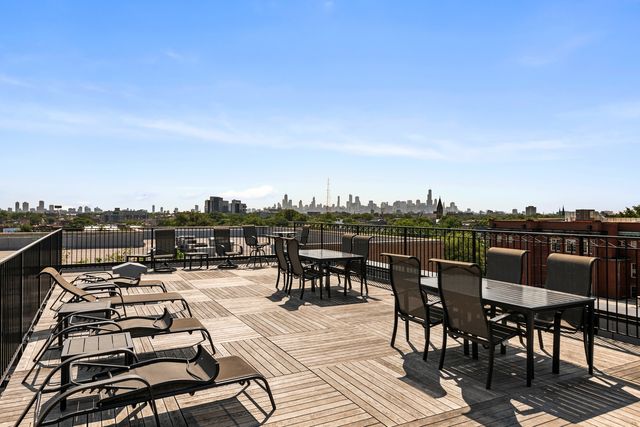 3125 W Fullerton Avenue 419, Chicago, IL 60647