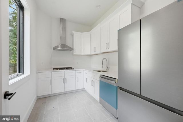1905 LAMSON PL, Mclean, VA 22101