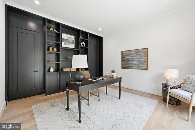 1905 LAMSON PL, Mclean, VA 22101
