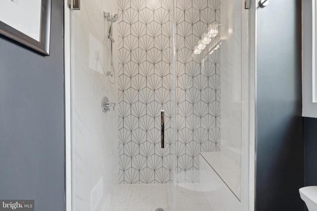 1905 LAMSON PL, Mclean, VA 22101