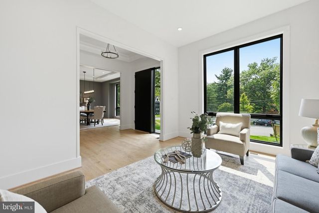 1905 LAMSON PL, Mclean, VA 22101