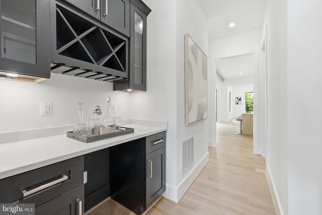 1905 LAMSON PL, Mclean, VA 22101