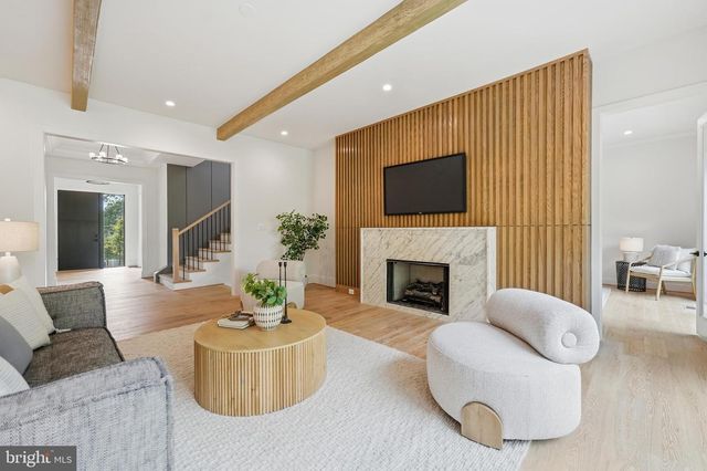 1905 LAMSON PL, Mclean, VA 22101