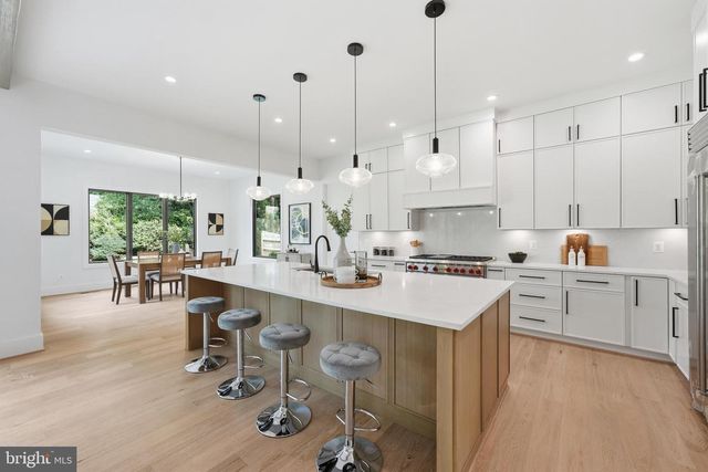 1905 LAMSON PL, Mclean, VA 22101