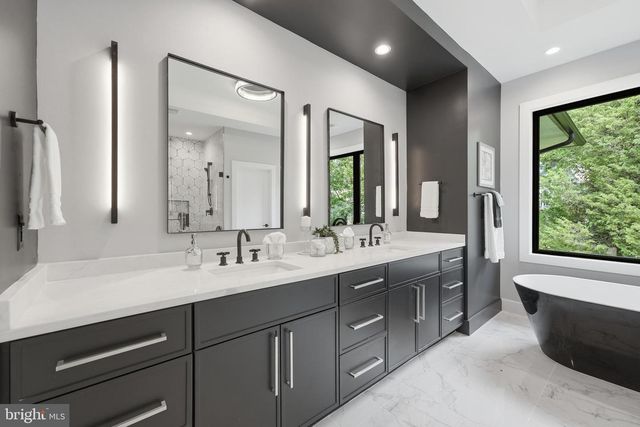 1905 LAMSON PL, Mclean, VA 22101