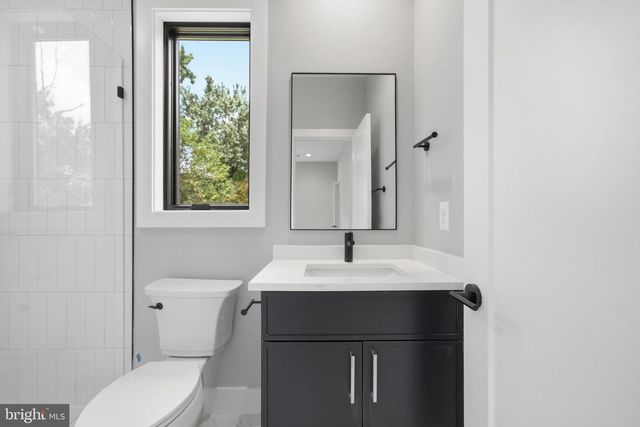 1905 LAMSON PL, Mclean, VA 22101