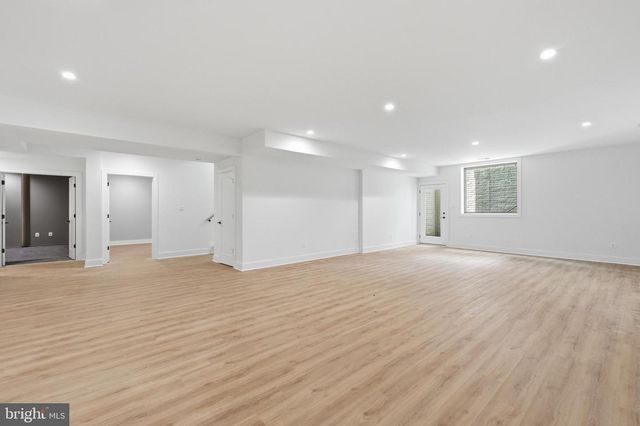 1905 LAMSON PL, Mclean, VA 22101
