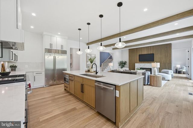 1905 LAMSON PL, Mclean, VA 22101