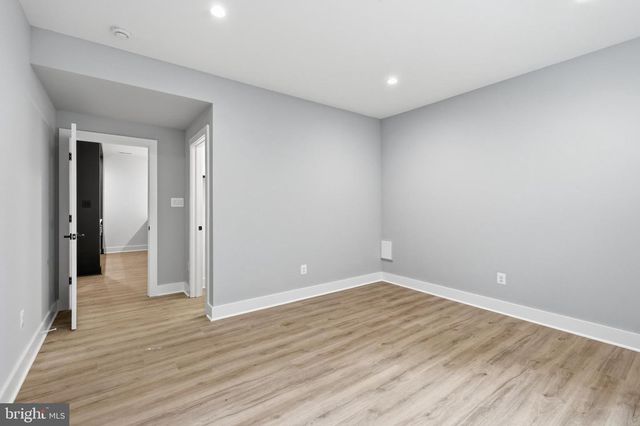 1905 LAMSON PL, Mclean, VA 22101