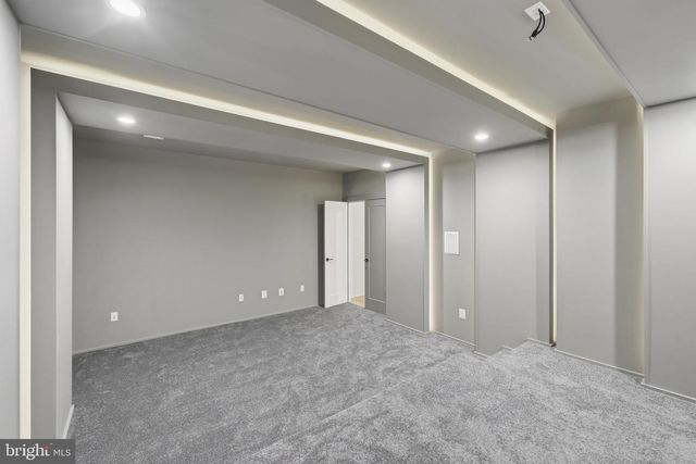 1905 LAMSON PL, Mclean, VA 22101