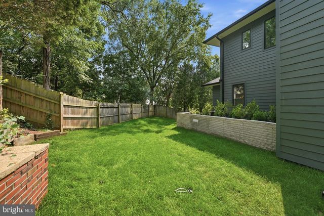 1905 LAMSON PL, Mclean, VA 22101