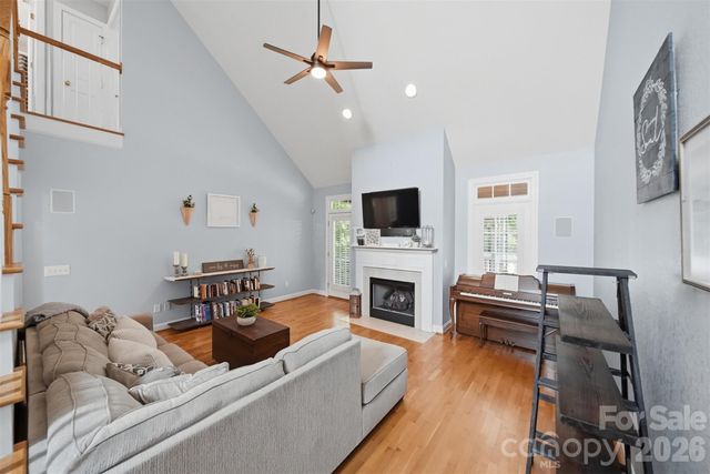 1753 30th Avenue Drive NE, Hickory, NC 28601