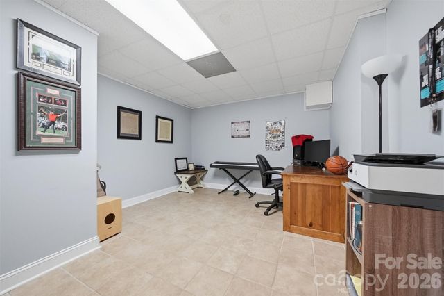 1753 30th Avenue Drive NE, Hickory, NC 28601
