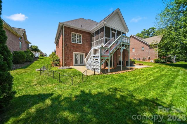 1753 30th Avenue Drive NE, Hickory, NC 28601